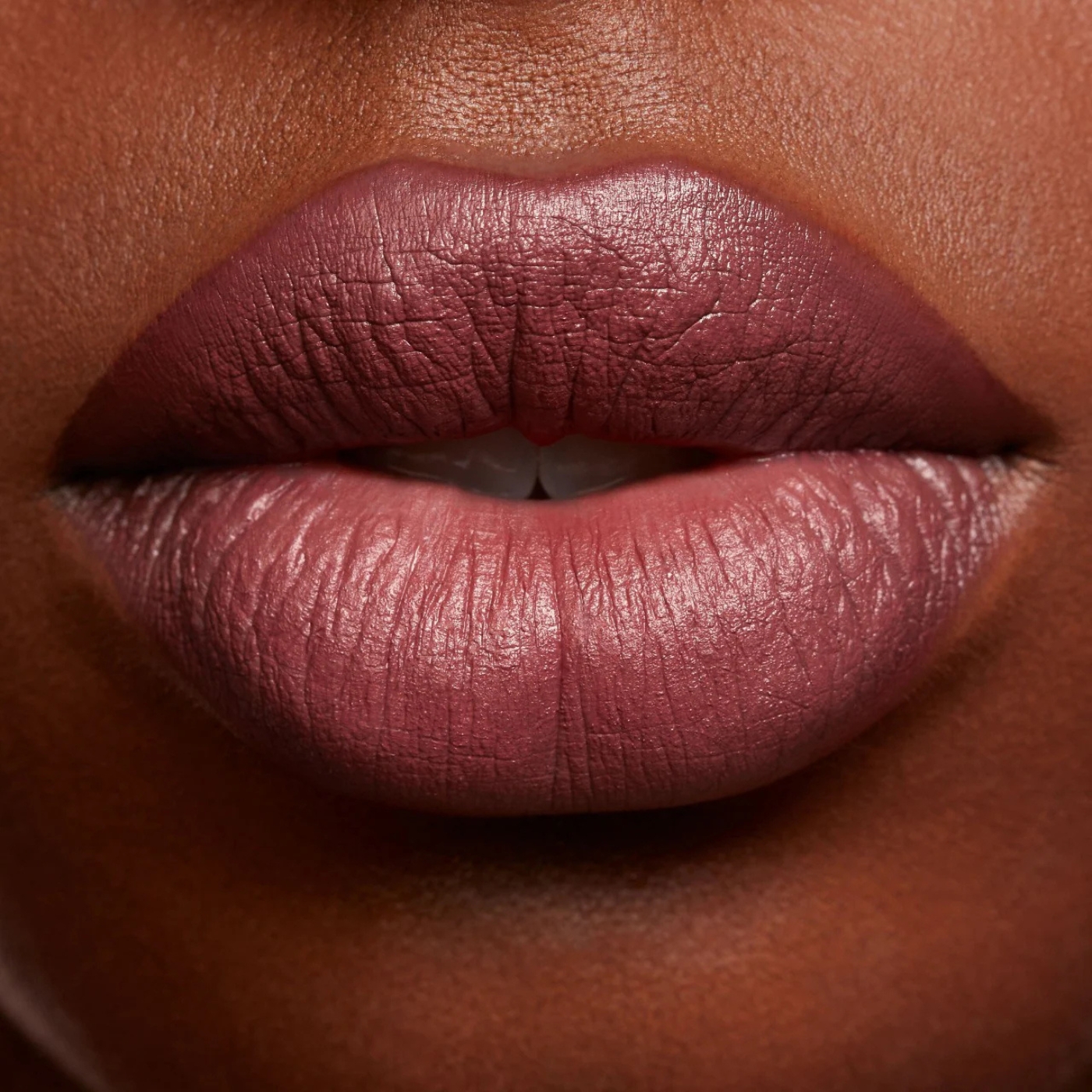 MAJOR HEADLINES MATTE SUEDE LIPSTICK SEDUCTIVE (LABIAL EN BARRA MATE)